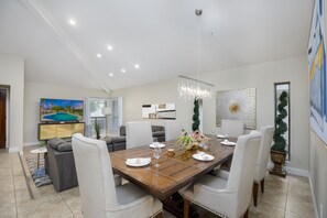 Interior - Located in the Heart of Scottsdale with a heated pool, game room, and fire pit! (Scottsdale)