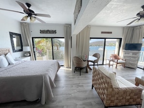 In-room safe, iron/ironing board, WiFi, bed sheets