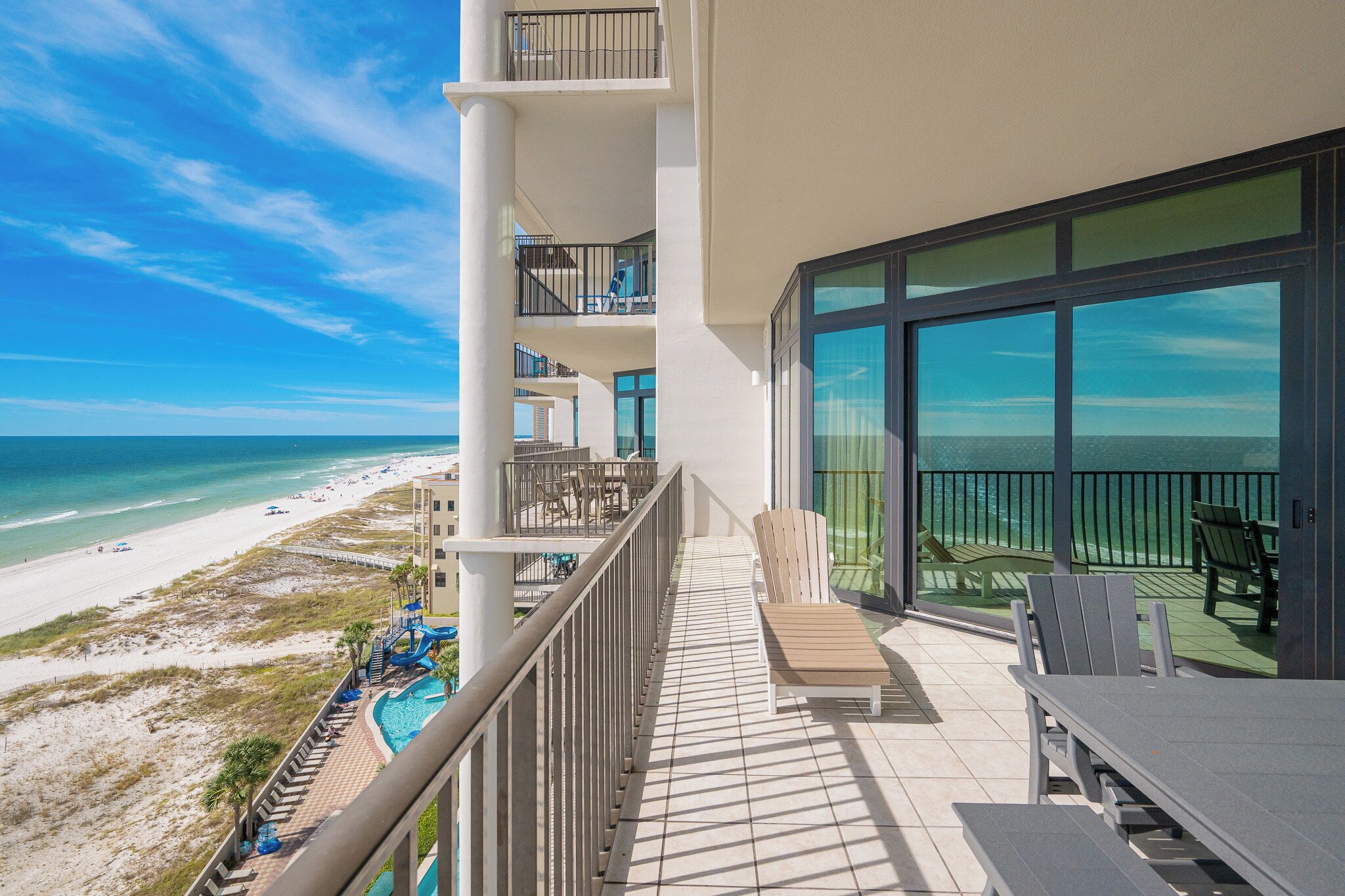 المنطقة المحيطة بالمنشأة