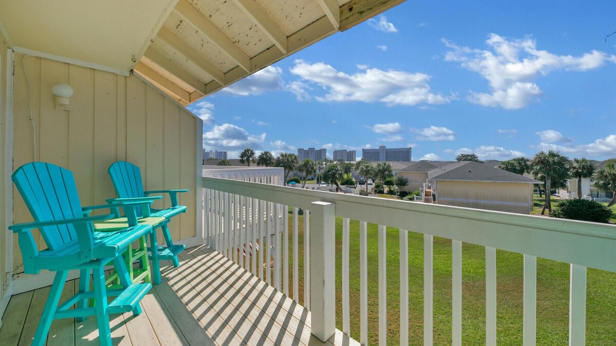 Photo 17 of Beach Access! Pet Friendly! Sandpiper Cove 2077!