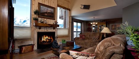 Fernseher, Kamin, Netflix, Hulu