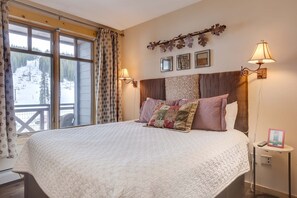 1 chambre, fer et planche à repasser, accès au Wi-Fi (inclus)