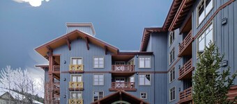 Copper Mtn - TM520. Aggiornamenti stupendi e killer Mountain Views! Centro Village.