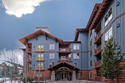 Cobre Mtn - TM520. Hermosas actualizaciones y asesino vistas a la montaña! Centro de la aldea.