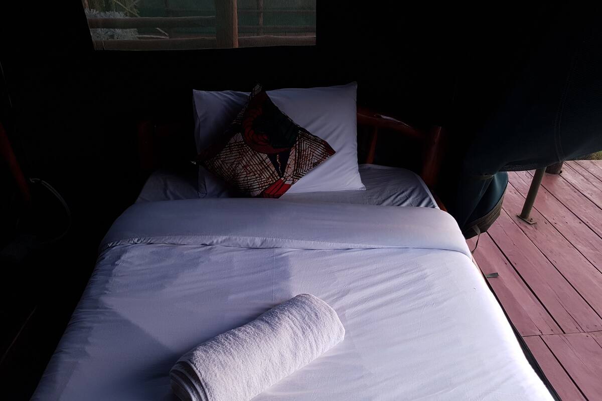 1 bedroom, premium bedding, in-room safe, desk