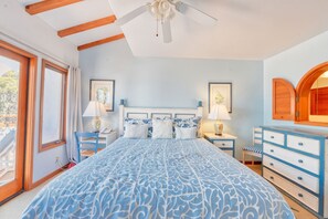 3 bedrooms, iron/ironing board, travel cot, WiFi - H1785: Spacious Villa, Wrap Around Balcony, 6 Seater Golf Cart,Views, 9 steps (Avalon)