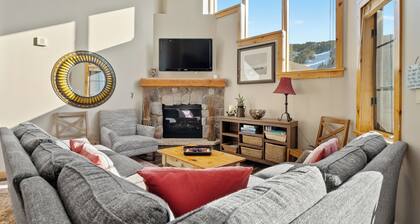 Penthouse Condo in River Run Village with Slope Views & Short Walk to Gondola