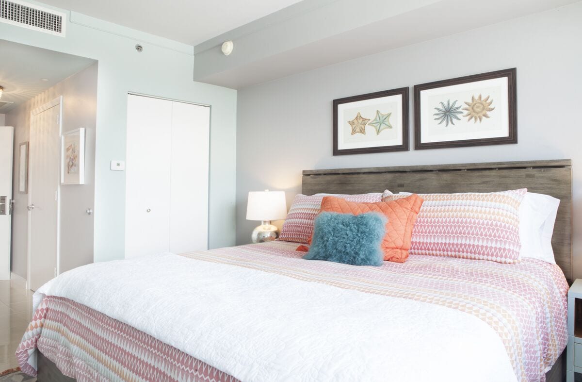1 chambre, fer et planche à repasser, accès à Internet, literie fournie