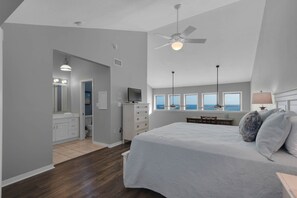 4 bedrooms, desk, iron/ironing board, free WiFi