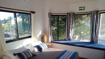 1 slaapkamer, een strijkplank/strijkijzer, gratis wifi