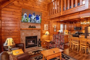 Smart TV, chimenea y videojuegos