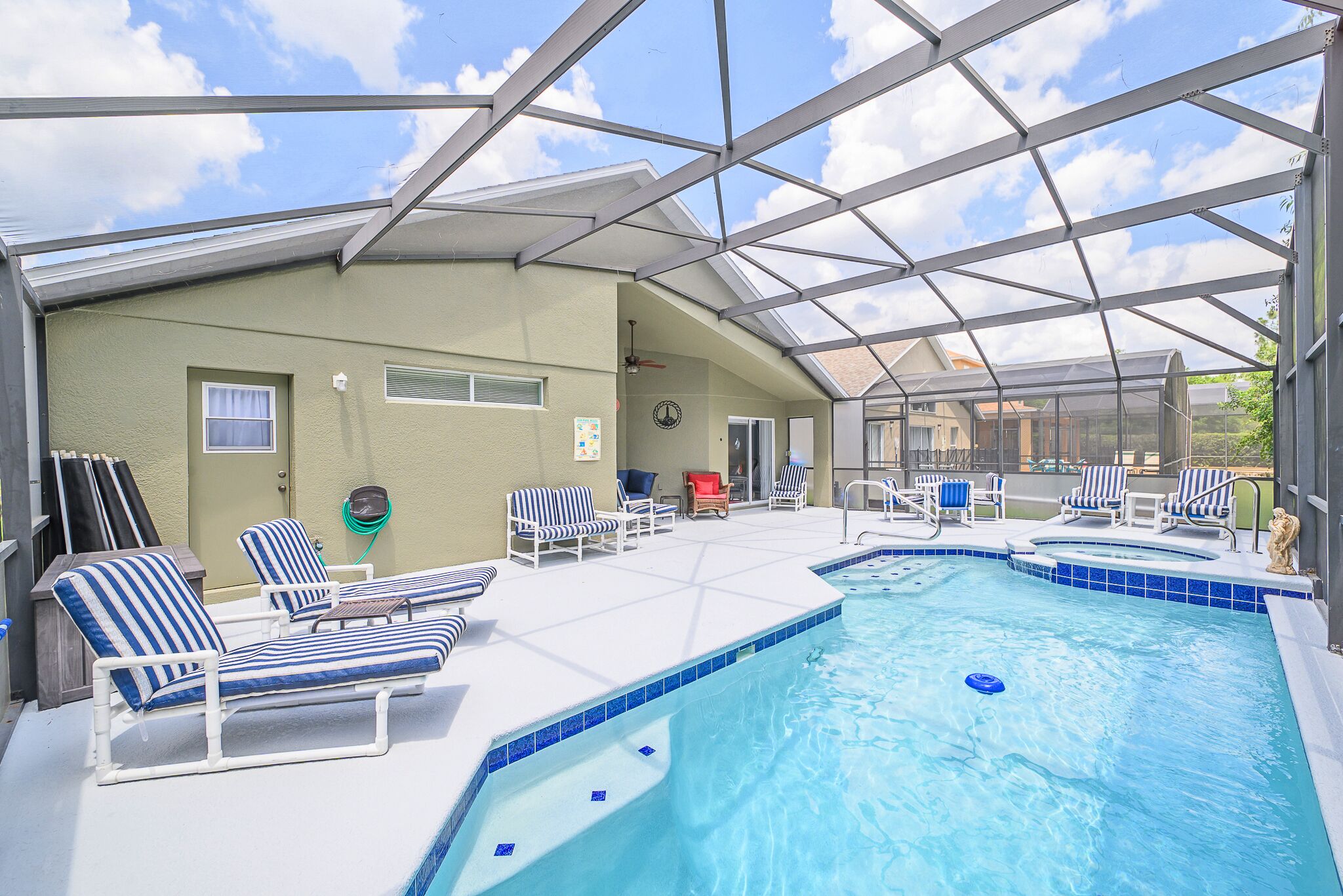 Fabulous, Disney, Wooded Behind, South facing Pool, Lania, Large Pool Deck