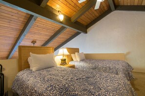 3 chambres, fer et planche à repasser, accès Internet, draps fournis