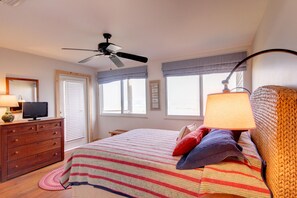 2 bedrooms, iron/ironing board, WiFi, bed sheets - Gulf Front Unit! Lots Of Fun In The Sun At Needle Rush Point! (Perdido Key)