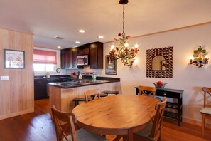 Dining - Gulf Front Unit! Lots Of Fun In The Sun At Needle Rush Point! (Perdido Key)