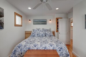 4 chambres, fer et planche à repasser, Wi-Fi gratuit, draps fournis