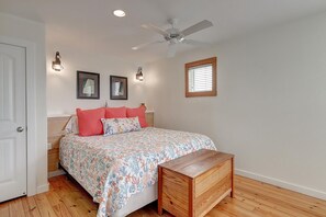 4 Schlafzimmer, Bügeleisen/Bügelbrett, kostenloses WLAN, Bettwäsche