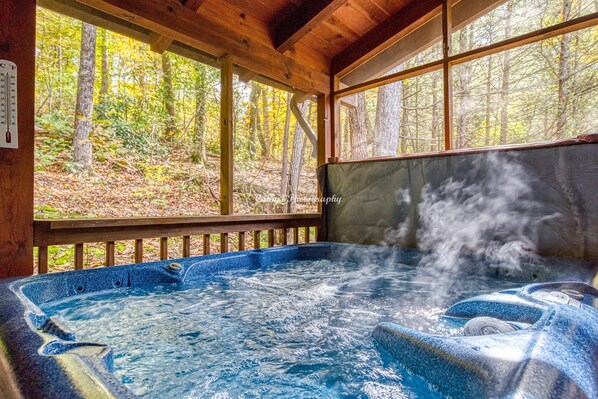 Indoor spa tub