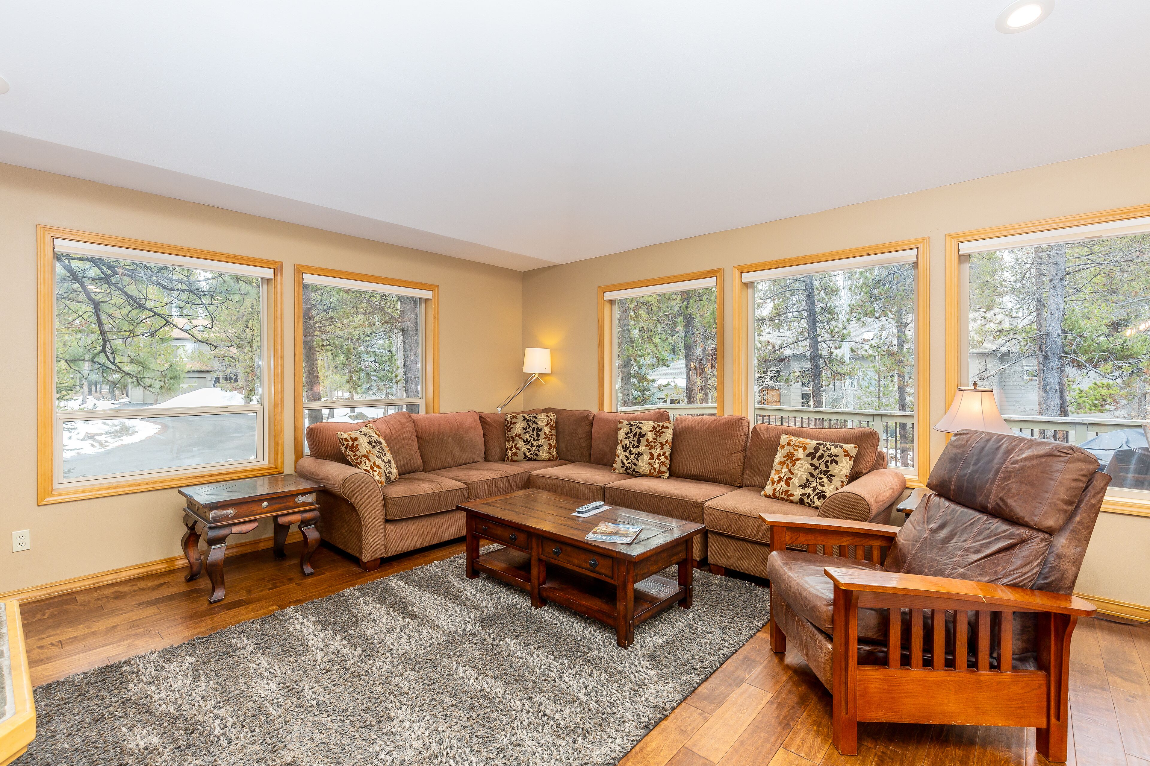 2 King Suites, Ping Pong, Foosball, Hot Tub - MTRO11