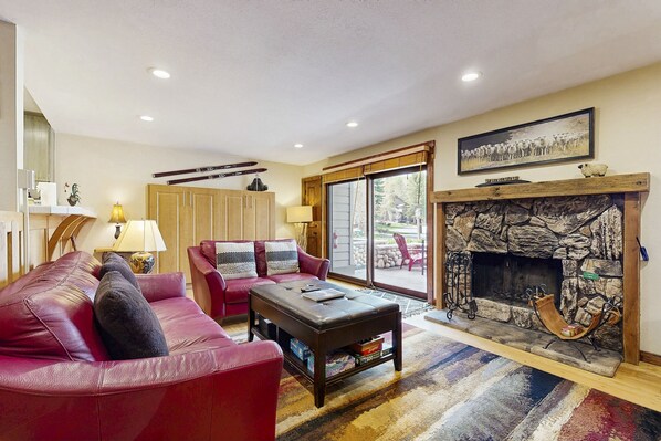 TV, fireplace, DVD player, ping pong