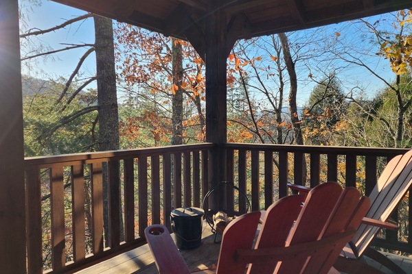 Covered Deck w/ Seating