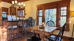 Dining - Chickadee’s Hatch | 2-Story Cabin w/ Jetted Tub + Biltmore Pass (Black Mountain)