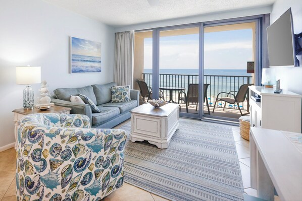 Flat-screen TV, stereo