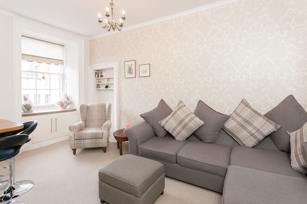 Bright Living Area with views of the Royal Mile