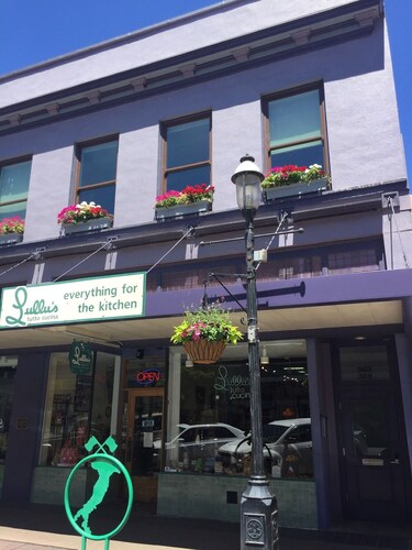 The Heart of living Downtown!  City Center Salem in a lovely historical building