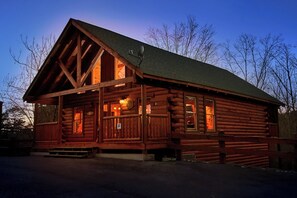 Exterior - Amazing Indoor Pool Cabin - Pool Table, Hot Tub, Sauna, Covered Deck Sleeps 4 (Sevierville)