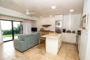 Interior - Complete upgrade Gulf Front luxury 1 bedroom 1 bath sleeps four (SANTA ROSA BEACH)