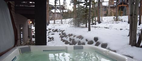 Bañera de hidromasaje exterior