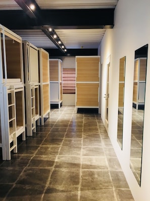 1 habitación, minibar, caja de seguridad en la habitación y escritorio