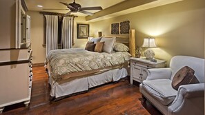 6 makuuhuonetta, silitysrauta/-lauta, ilmainen Wi-Fi, vuodevaatteet