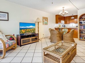 TV, DVD player - Lush Palm View in Casual Maui Condo w/Full Kitchen, AC, WiFi–Kamaole Sands 8210 (KIHEI)
