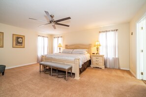 4 bedrooms, iron/ironing board, free WiFi, bed sheets