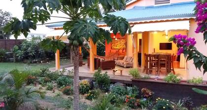 EDEN EVASION "charming villa with swimming pool
