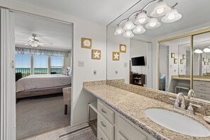 2 habitaciones, wifi gratis y ropa de cama