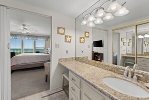2 habitaciones, wifi gratis y ropa de cama