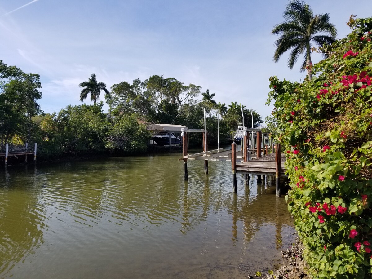 Photo 25 of Boaters Paradise : 3 bedroom waterfront home close to downtown Naples Fl.