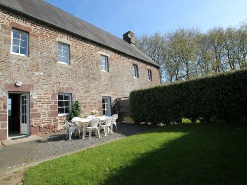 Gîte Authentique avec Cheminée - Animaux Acceptés