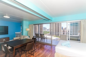 2 chambres, fer et planche à repasser, Wi-Fi gratuit, draps fournis