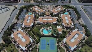 Exterior - Recently Remodeled Deauville Condo + Next to Casino + Walk Everywhere in Downtow (Palm Springs)