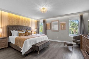 6 bedrooms, iron/ironing board, travel cot, WiFi