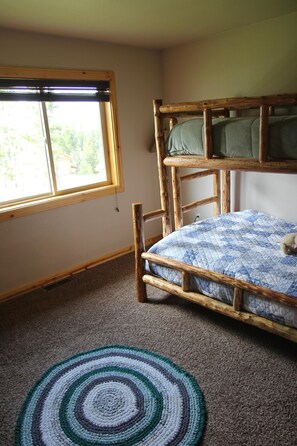 4 bedrooms, iron/ironing board, travel cot, WiFi