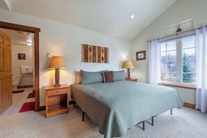 3 camere, ferro/asse da stiro, Wi-Fi gratuito, lenzuola