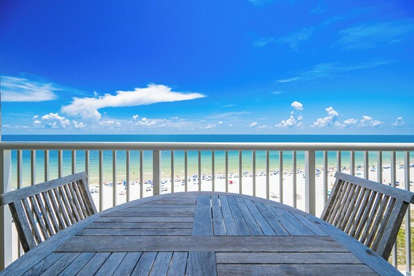Property grounds - BEACH FRONT! Two Bedroom at Tradewinds! (Orange Beach)