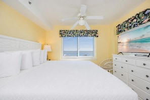 3 bedrooms, iron/ironing board, free WiFi, bed sheets - BEACH FRONT! Two Bedroom at Tradewinds! (Orange Beach)