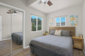 4 bedrooms, desk, iron/ironing board, travel crib