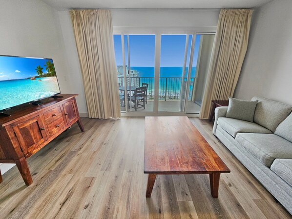 TV - Ariel Dunes 2005 | Gulf Views from 20th Floor | Fully Renovated | Zero-Entry Pool (Miramar Beach)